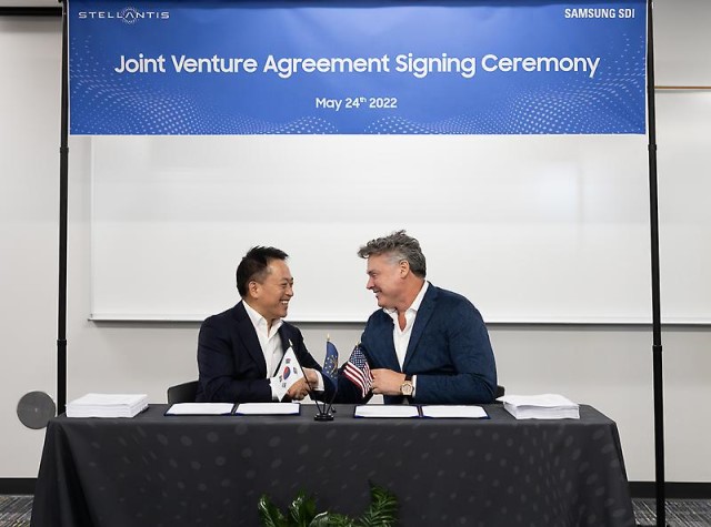 stellantis samsung agreement signing